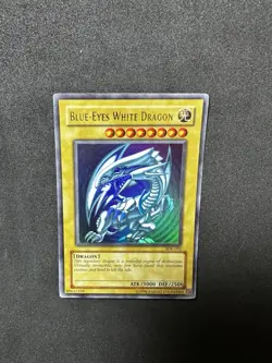 Yu-Gi-Oh! TCG Blue-Eyes White Dragon SDK-001 Ultra Rare Unlimited LP - Image 1