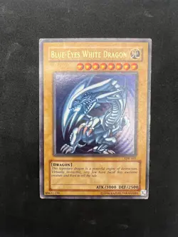 Blue-Eyes White Dragon SDK-001 Ultra Rare Yu-Gi-Oh! TCG Heavy Played. - Image 1