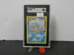 G813 1999 Pokemon - Seadra Non-Holo Fossil 42/62 - SGC 9 Mint! - Image 1
