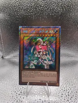 High Priestess of Prophecy | RA04-EN184 | Platinum Secret Rare | Stampede - Image 1