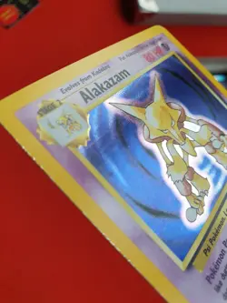 Alakazam 1/102 Pokemon TCG Base Set (1999) HOLO Rare NM - Image 2