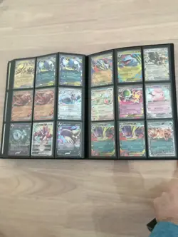 pokemon holo/reverse holo/ex bundle x 525 cards with binder. All mint. - Image 1