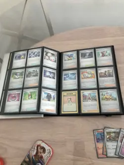 pokemon holo/reverse holo/ex bundle x 525 cards with binder. All mint. - Image 5