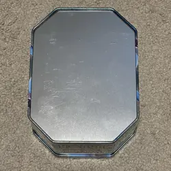 2009 Pokemon TCG Diamond & Pearl LUCARIO Collectors Tin - EMPTY / USED - Image 2