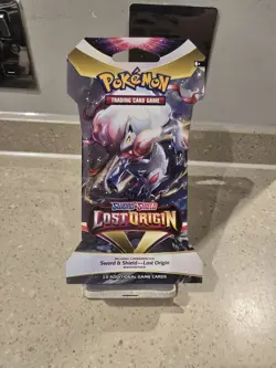 Pokemon TCG Sword & Shield Lost Origin Sleeved Booster Pack - Image 1