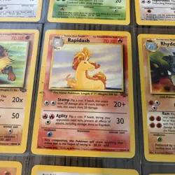 Complete Pokemon Jungle ultd common/uncommon set (33-64) NM/LP + 40 card binder - Image 4