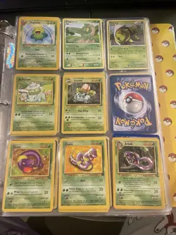 Pokemon TCG Binder Lot Vintage sets Pikachu Charizard Blastoise Squirtle - Image 5