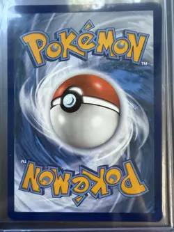 Surfing Pikachu V 008/025 - Pokemon TCG Celebrations (2021) - NM - HOLO - Image 2