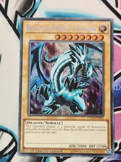YUGIOH CT14-EN002 Blue-Eyes White Dragon Secret Rare Limited Edition - Image 1