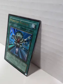Yugioh Monster Reborn Unlimited Edition Ultra Rare LOB-118 LP - Image 4