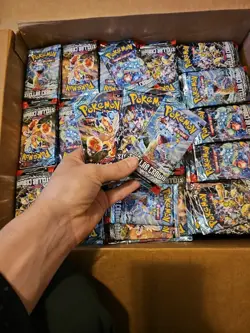 Lot of (100) Pokemon TCG Scarlet & Violet Stellar Crown Booster Packs Sealed - Image 1