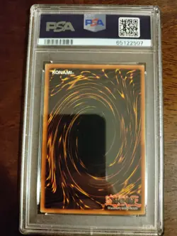 2002 Yu-Gi-Oh: SDK-001, Blue-Eyes White Dragon, EX Mint PSA 6 - Image 2