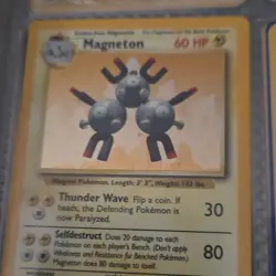 Pokemon Magneton Base Set 009/102 Holo Rare Stage 1 60 HP English Card - Image 1