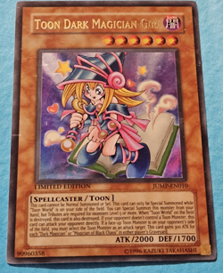 Yu-Gi-Oh TCG Toon Dark Magician Girl JUMP-EN010 Limited Edition MP Condition - Image 1