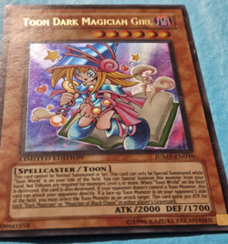 Yu-Gi-Oh TCG Toon Dark Magician Girl JUMP-EN010 Limited Edition MP Condition - Image 2