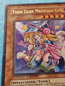 Yu-Gi-Oh TCG Toon Dark Magician Girl JUMP-EN010 Limited Edition MP Condition - Image 5