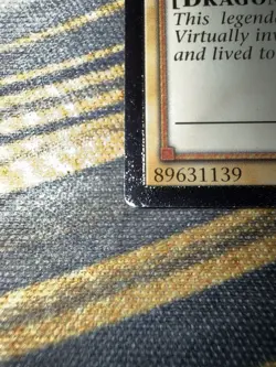 Blue-Eyes White Dragon, Ultimate Rare (OP28-EN001), Unlimited, Near Mint - Image 3