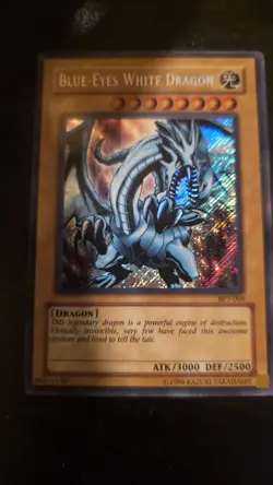 Yu-Gi-Oh! Blue-Eyes White Dragon BPT-003 2002 Tin Holo Secret Rare Card - Image 1
