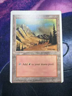 Miscut 1x Mountain Basic Land 4th Edition MTG Magic Gathering Error Tiny Crease - Image 1