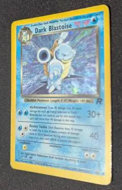 Dark Blastoise 3/82 Holo Team Rocket 2000 WOTC Pokemon Card HP Creased - Image 2
