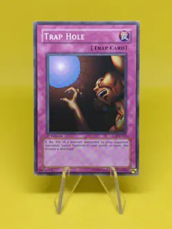 Yugioh - Trap Hole (SDJ-043) - Common 1st Edition - Image 1