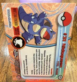 2000 Pokemon Topps Chrome Nidoqueen #31 Series 1 - Image 2