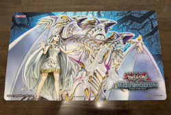Official Konami Yu-Gi-Oh! Blue Eyes White Destiny Structure Deck Playmat New - Image 1