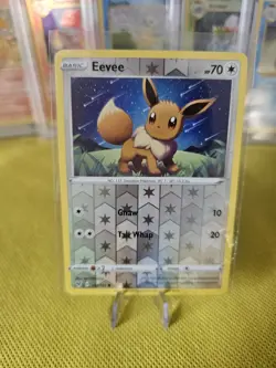 Pokemon Card Eevee 130/185 Reverse Holo Vivid Voltage Near Mint - Image 1