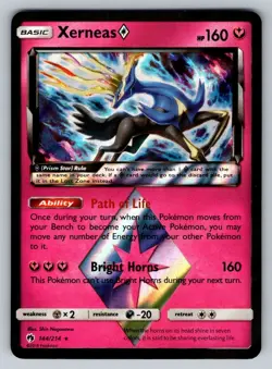 2020 Pokemon TCG Sun & Moon Lost Thunder NM Xerneas Holo Rare 144/214 - Image 1