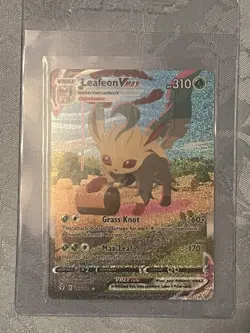 Pokemon Leafeon VMAX Alternate Art Secret Rare 205/203 Evolving Skies Holo - Image 1