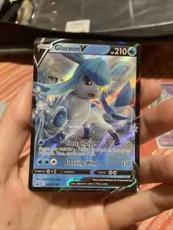 Pokemon TCG Glaceon v SWSH196 Black Star Promo Card Holo Sword & Shield - Image 1