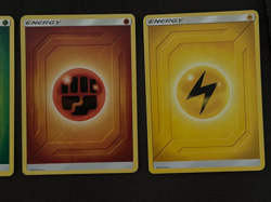 FOUR Shadowless Energy Pokemon Cards Base Set & ONE Lightning Holo WOTC Vintage - Image 4