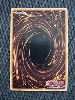 Yugioh Elemental Hero The Shining Limited Edition Ultra Rare YG06-EN001 NM - Image 2