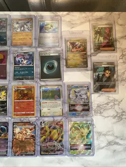 Pokemon Cards Lot 29 Cards EX, VMAX, VStar, Holo, Rev Holo, Pokeball Excellent - Image 2