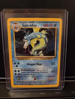Gyarados Base Set Unlimited Holo Vintage Pokemon Card 6/102 WOTC 1999-2000 - Image 1