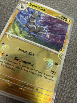 Pokemon Zebstrika #032/086 Holo Master Ball Pattern SV: White Flare - Image 2