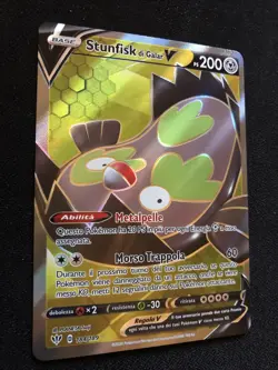 Pokemon Card Stunfisk Di Galar V Full Art 184/189ITA Fiamme Oscure - Image 2