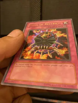 Yugioh Mask Of Restrict LON-018 Ultra Rare Foil Bleed Error NM - Image 3