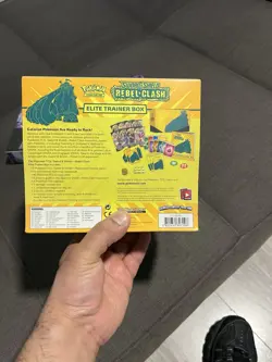 (403210) Pokemon Sword & Shield Rebel Clash Elite Trainer Box - 820650807008 - Image 3