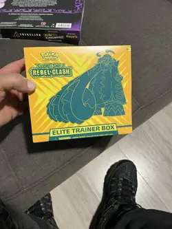 (403210) Pokemon Sword & Shield Rebel Clash Elite Trainer Box - 820650807008 - Image 5