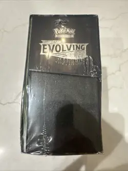 Pokemon Sword & Shield Evolving Skies Elite Trainer Box With Small Corner Dents - Image 2