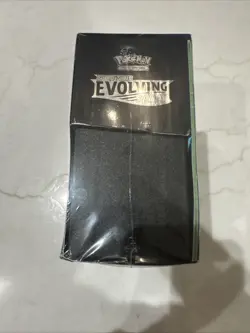 Pokemon Sword & Shield Evolving Skies Elite Trainer Box With Small Corner Dents - Image 4