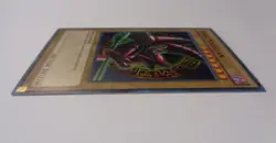 Dark Magician YGLD-ENB02 (Ultra Rare, 1st Edition, Played / LP) Yugioh - Image 3