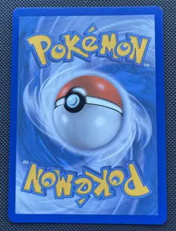 Pokemon TCG Gyarados VMAX 207/203 NM Rainbow Secret Sword&Shield Evolving Skies - Image 3