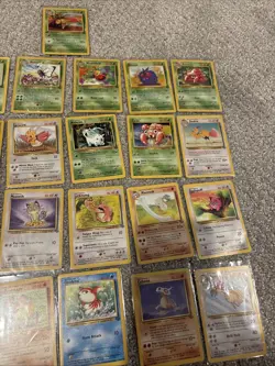 Vintage Pokemon Jungle Lot 25 Cards All Different - Image 3