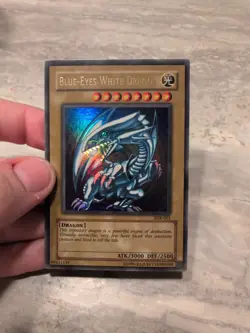 Blue-Eyes White Dragon SDK-001 Yu-Gi-Oh! TCG Holo Foil Unlimited Kaiba Card - Image 1