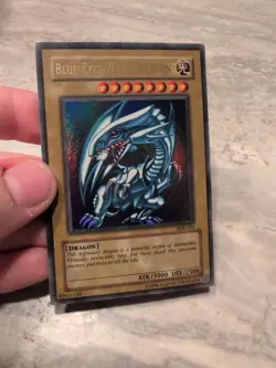 Blue-Eyes White Dragon SDK-001 Yu-Gi-Oh! TCG Holo Foil Unlimited Kaiba Card - Image 3