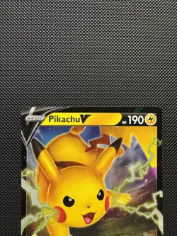 Pokemon TCG Pikachu V 043/185 SWSH04: Vivid Voltage Ultra Rare Near Mint - Image 3
