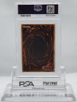 2002 YUGIOH JMP-001 BLUE EYES WHITE DRAGON ULTRA RARE HOLO PSA 9 MINT #65570256 - Image 3