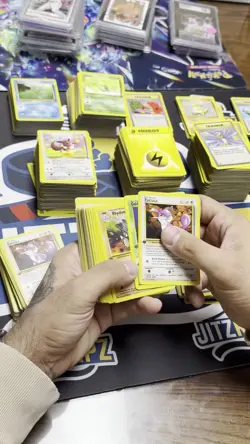 MASSIVE Vintage pokemon Lot! Hundreds of First Edition Cards! Please Read!!!! - Image 2